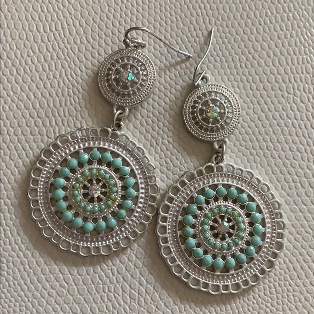 Circular pendant earrings